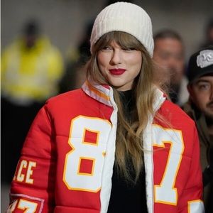 Kansas City Chiefs Travis Kelce insulated jacket as worn by Taylor Swift